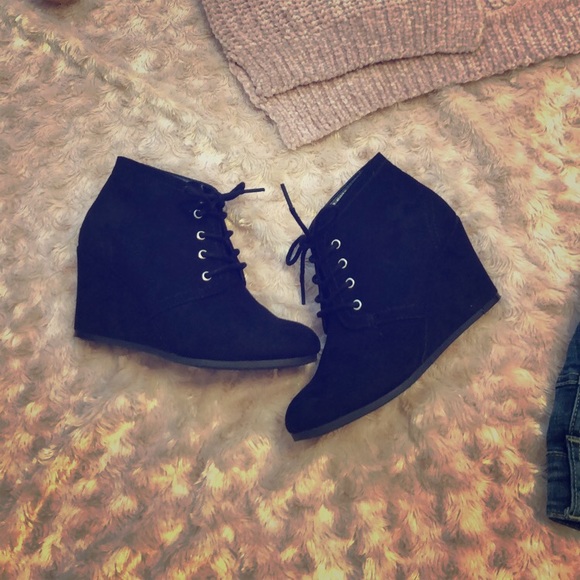 Women’s Black Suede Booties - Picture 1 of 5